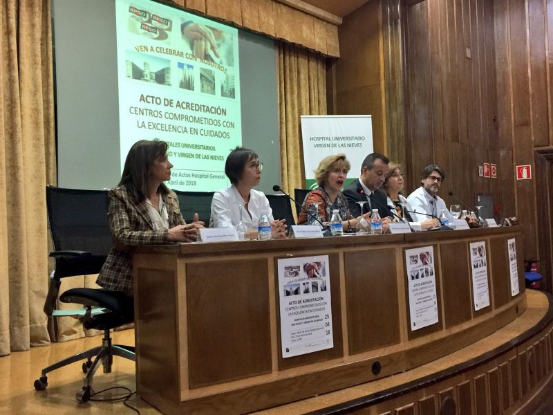 Profesionales de Enfermería de los Hospitales Virgen de las Nieves y Campus de la Salud reciben un reconocimiento nacional por su excelencia en cuidados