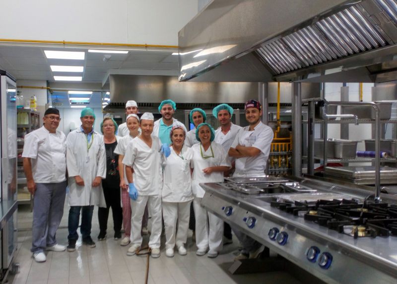 El Hospital Virgen de las Nieves renueva su cocina con la modernización de las instalaciones y sustitución del equipamiento
