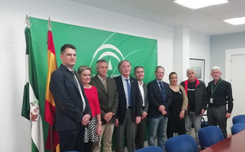 El Hospital Virgen de las Nieves firma un convenio de colaboración con la Asociación ATHEGJ