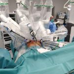 El Hospital Virgen de las Nieves retoma la cirugía robótica tras la pandemia Covid19