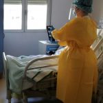 Enfermería refuerza la comunicación entre pacientes Covid19 y familiares