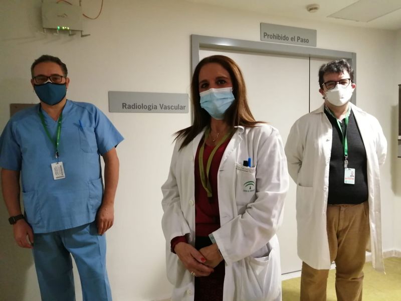 El Hospital Virgen de las Nieves trata el cáncer renal con una técnica novedosa que aplica frío extremo