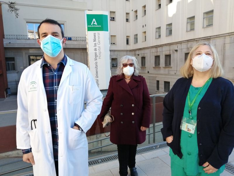 El Hospital Virgen de las Nieves atiende a 120 pacientes en una consulta específica para adultos con síndrome de Down
