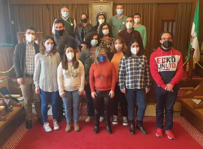 El Hospital Virgen de las Nieves incorpora a 11 profesionales con discapacidad intelectual que han conseguido plaza fija en las oposiciones