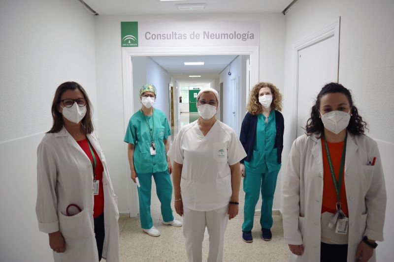 El Hospital Virgen de las Nieves sigue a más de 1.600 pacientes con secuelas tras el Covid19
