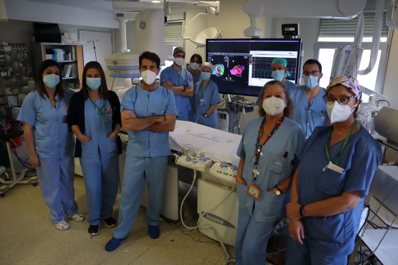 El Hospital Virgen de las Nieves controla las arritmias a más de 1.500 pacientes de forma remota en su domicilio