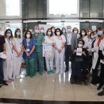 El Hospital Virgen de las Nieves dedica el mes de noviembre a visibilizar la labor de las personas cuidadoras