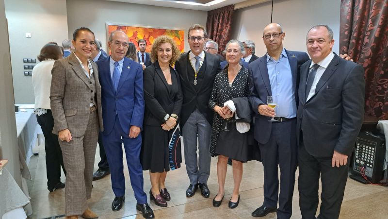 El Jefe de Servicio de Obstetricia y Ginecología ingresa en la Real Academia de Medicina