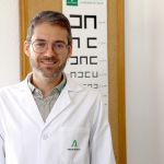 El jefe de servicio de Oftalmología del Hospital Virgen de las Nieves, en la junta directiva de una sociedad científica internacional