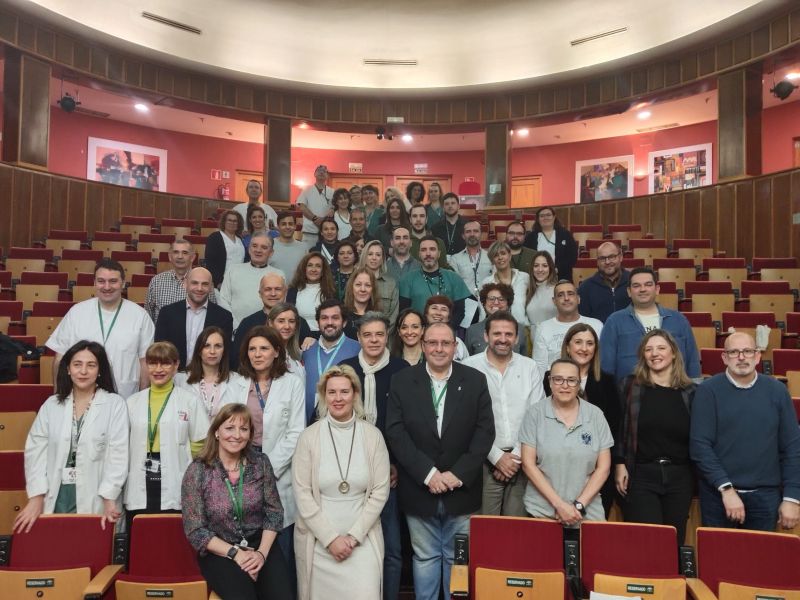 El Hospital Virgen de las Nieves premia las mejores iniciativas de los profesionales celadores
