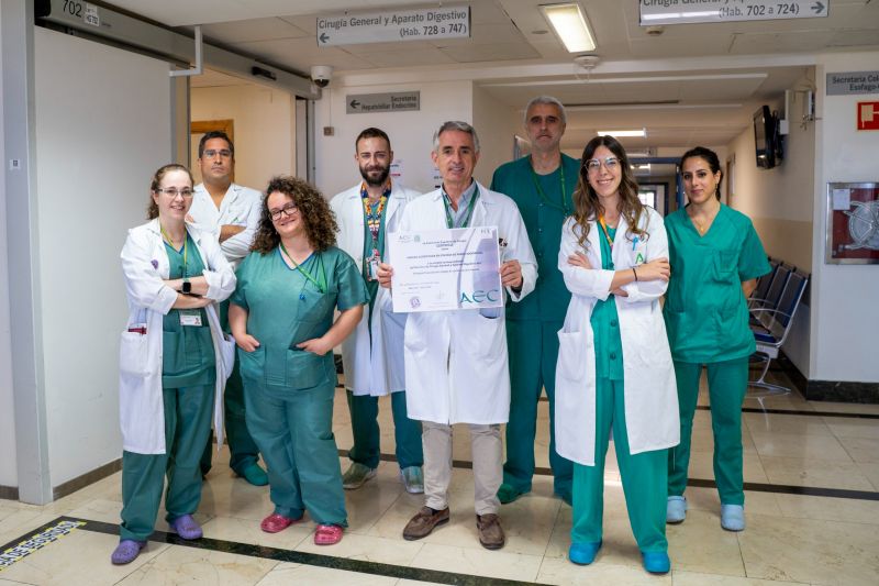 El Hospital Virgen de las Nieves, primer hospital andaluz que acredita la unidad de cirugía de pared abdominal
