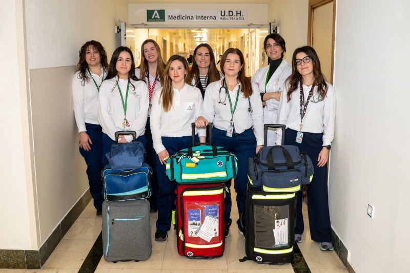 El Hospital Virgen de las Nieves atiende a más de 200 pacientes crónicos en sus hogares