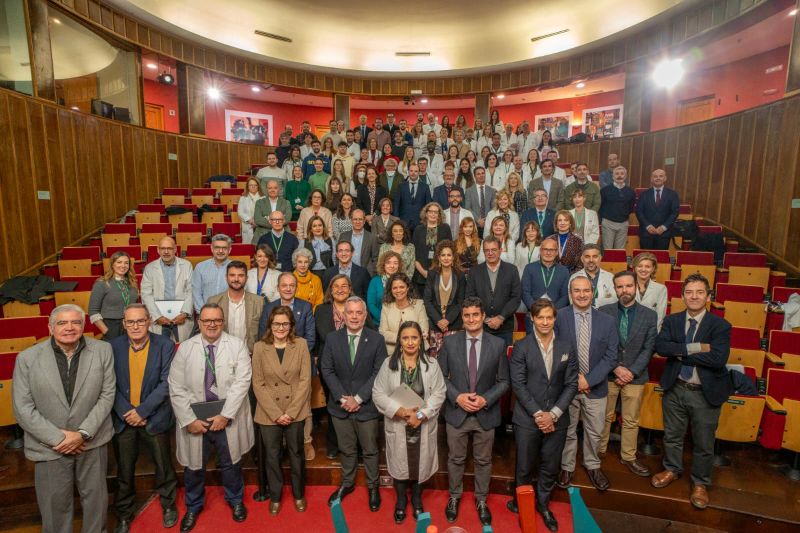 El Hospital Virgen de las Nieves traslada a sus profesionales los últimos avances en CAR-T
