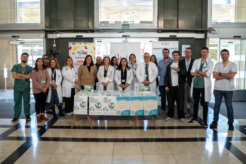 El Hospital Virgen de las Nieves muestra la enfermedad renal crónica con realidad virtual