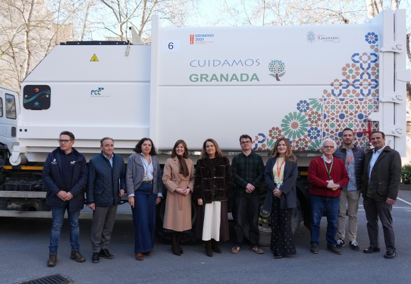 El Hospital Virgen de las Nieves renueva el compactador de residuos para una gestión más eficiente