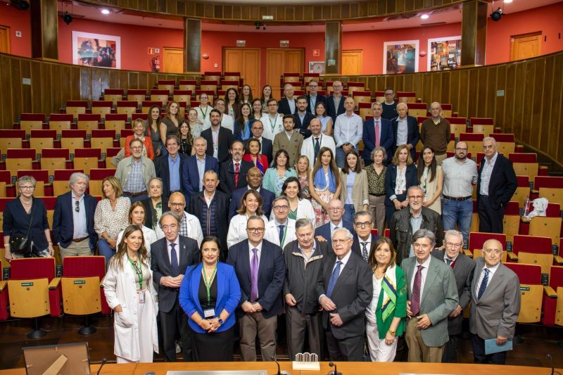 El Hospital Virgen de las Nieves celebra el 50 aniversario del Servicio de Cirugía General y del Aparato Digestivo