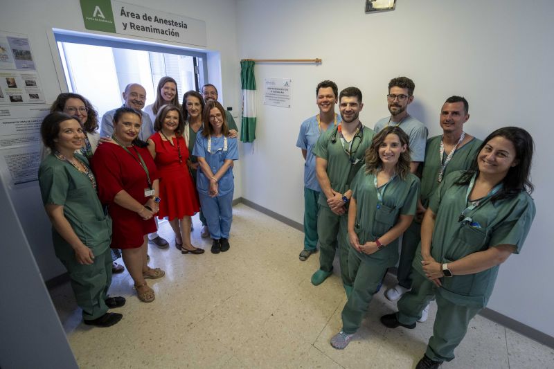 El Hospital Virgen de las Nieves pone el nombre de Jesús Rufino al área de Reanimación Pediátrica